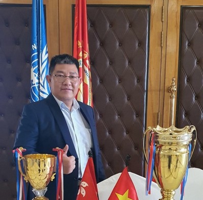 Đạt mốc 1 triệu theo dõi trên Facebook, CEO Nguyễn Huỳnh Đạt cùng dự án an sinh Vietfood đáng tự hào